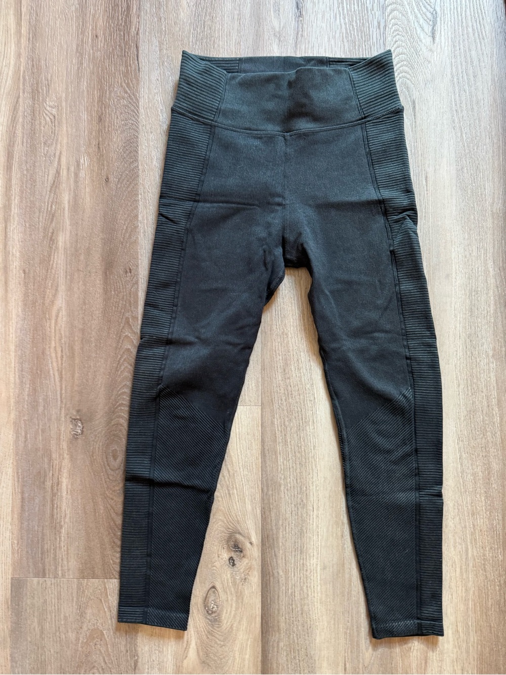 Offline Aerie Ribbed Compression 3/4 Length Legging High Rise DARK GREY CHARCOAL